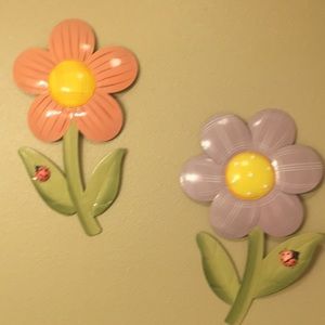 Metal wall flowers